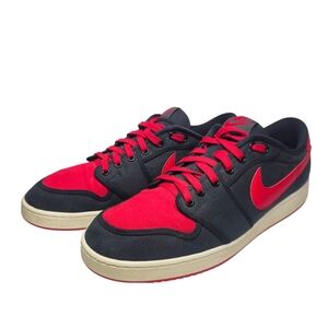Nike Men's Red and Black Sneakers Size 14